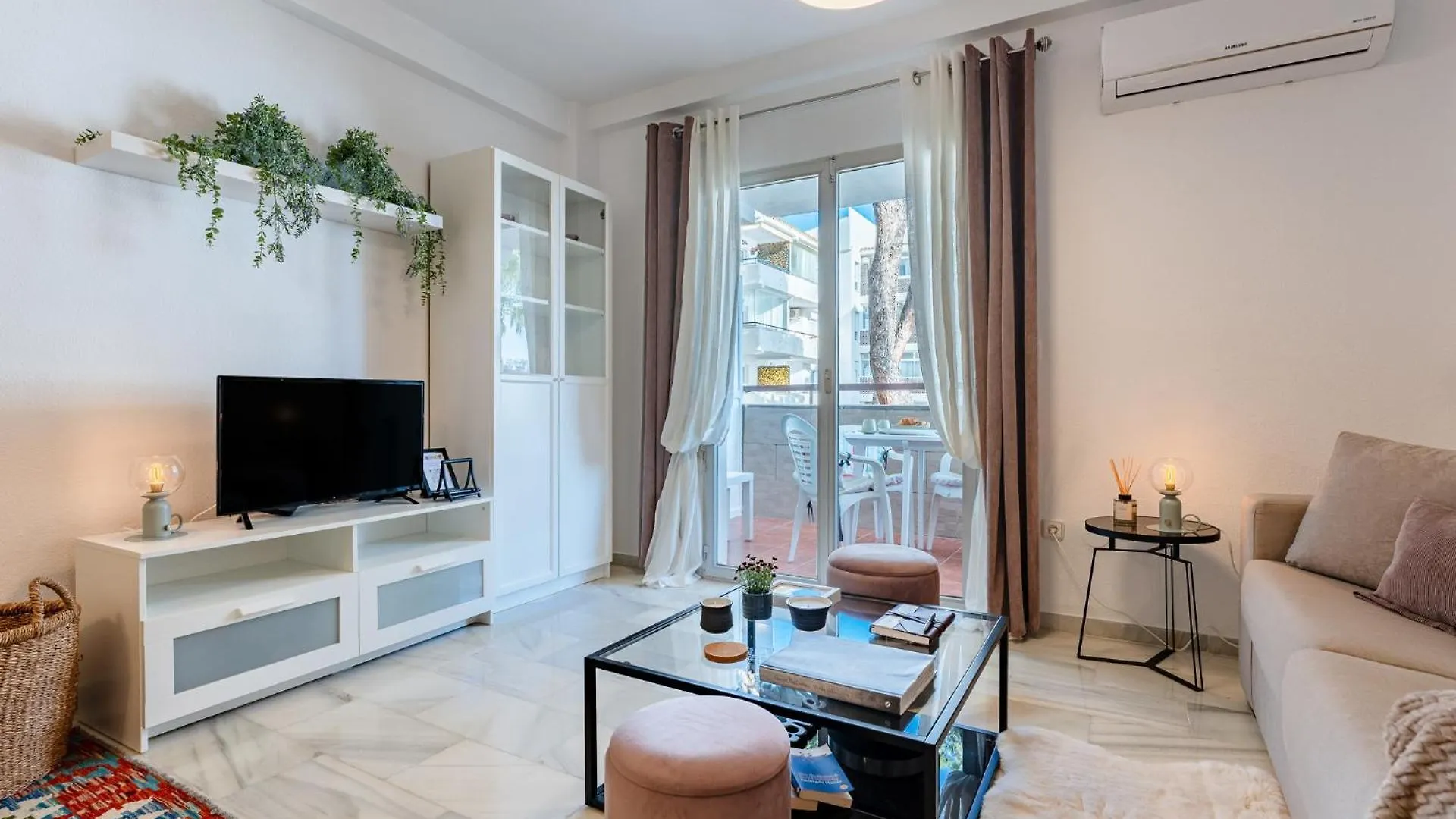 Apartment Perfekt Lokation! Ga Til Strand, Restaurant Og By Sitio de Calahonda